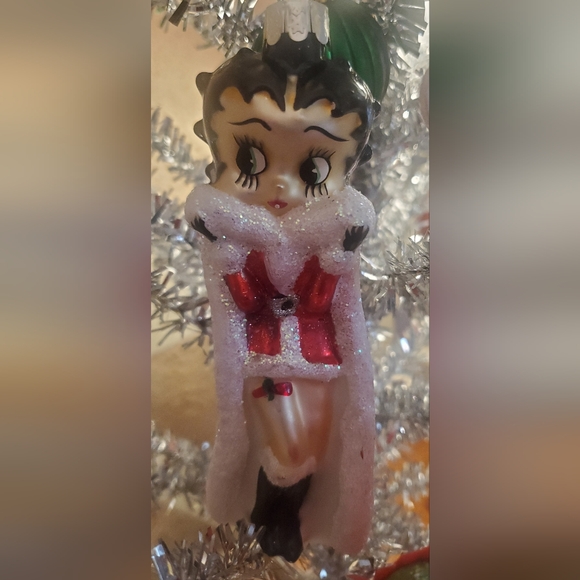Vintage Glass & Glitter Collectible Betty Boop Christmas Tree Ornament - Picture 1 of 7
